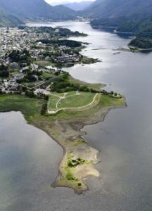 河口湖 梅雨入り後も水位戻らず 夏の渇水 気をもむ農家 ボート大会開催不安視 富士山net ふじさんネット 富士山情報 まるごとおまかせ 河口湖 梅雨入り後も水位戻らず 夏の渇水 気をもむ農家 ボート大会開催不安視 富士山net ふじさんネット 富士山情報 まるごとおまかせ
