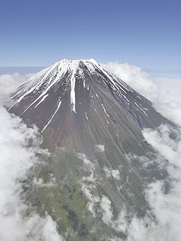 世界文化遺産登録の手続きが進む富士山