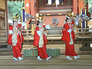 富士山噴火の沈静化を願う伝統の舞