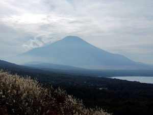 三国山のパノラマ台からの富士