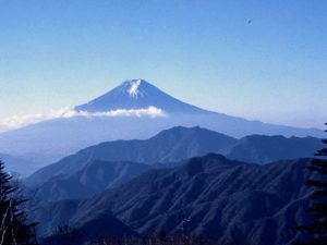 雁ケ腹摺山からの富士