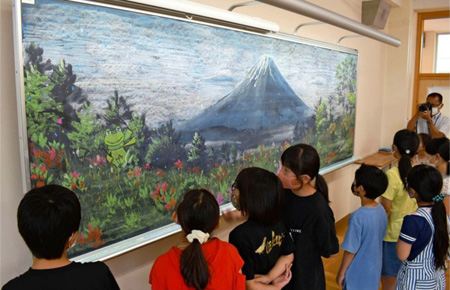 黒板アートでエール 富士山net ふじさんネット 富士山情報 まるごとおまかせ