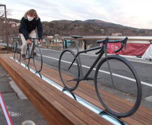 自転車競技振興へモニュメント