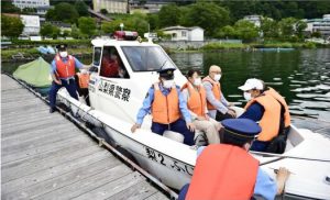 河口湖と山中湖で夏期警備活動視察